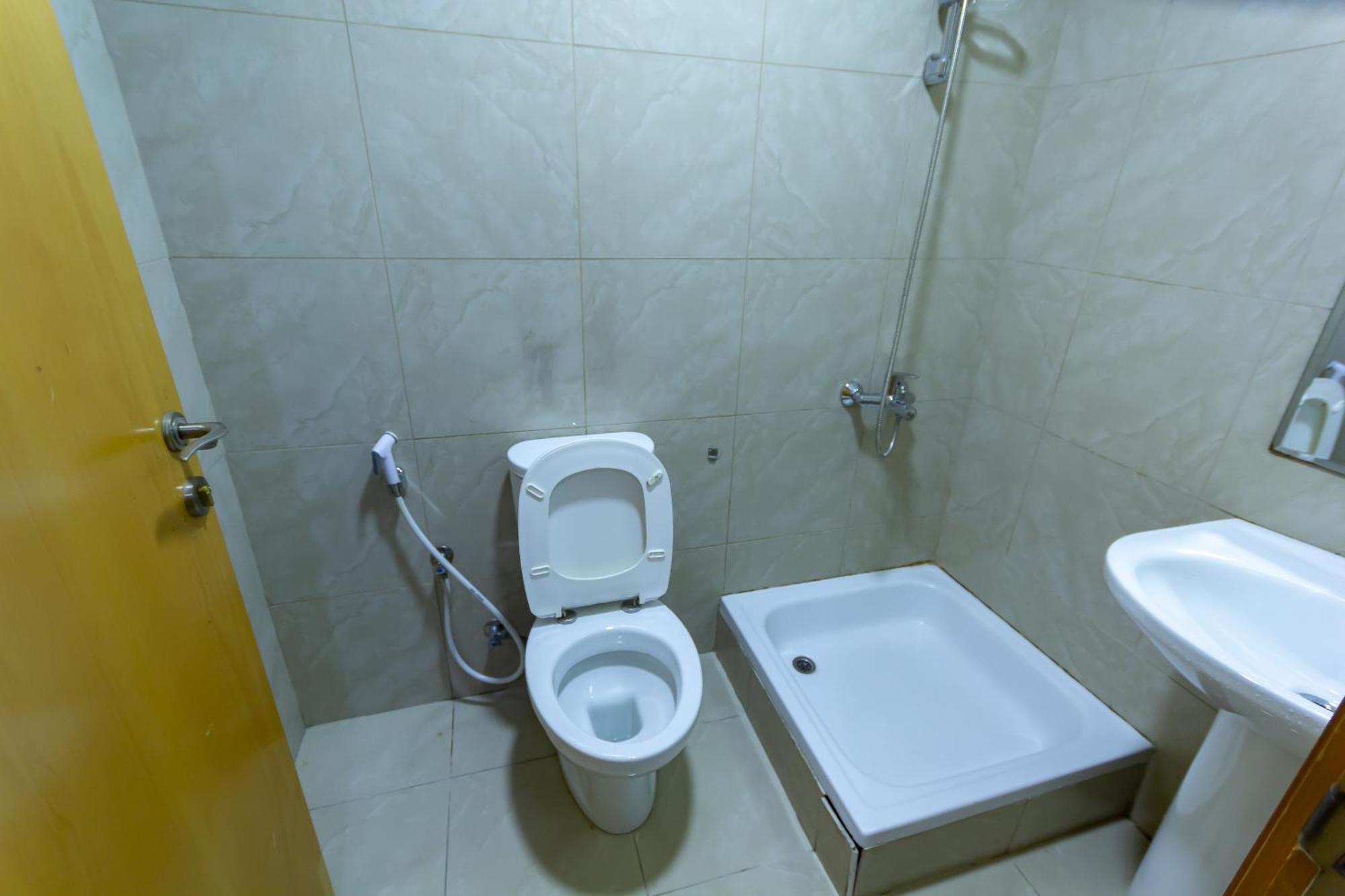 Budget Rooms With Private Bathroom For 'Girls' Only In Dubai, Marina Экстерьер фото