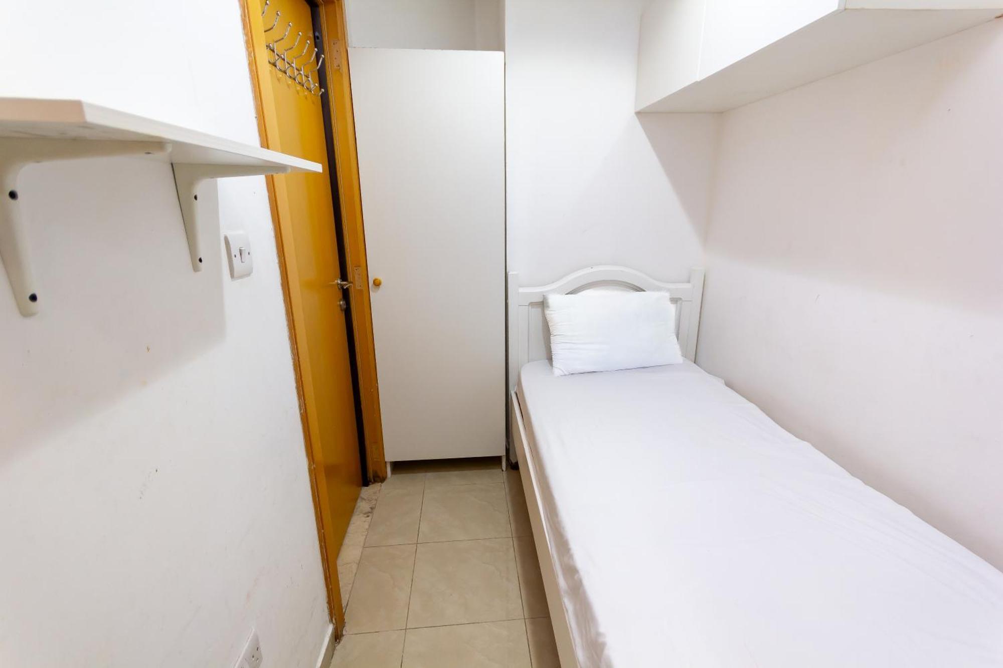 Budget Rooms With Private Bathroom For 'Girls' Only In Dubai, Marina Экстерьер фото