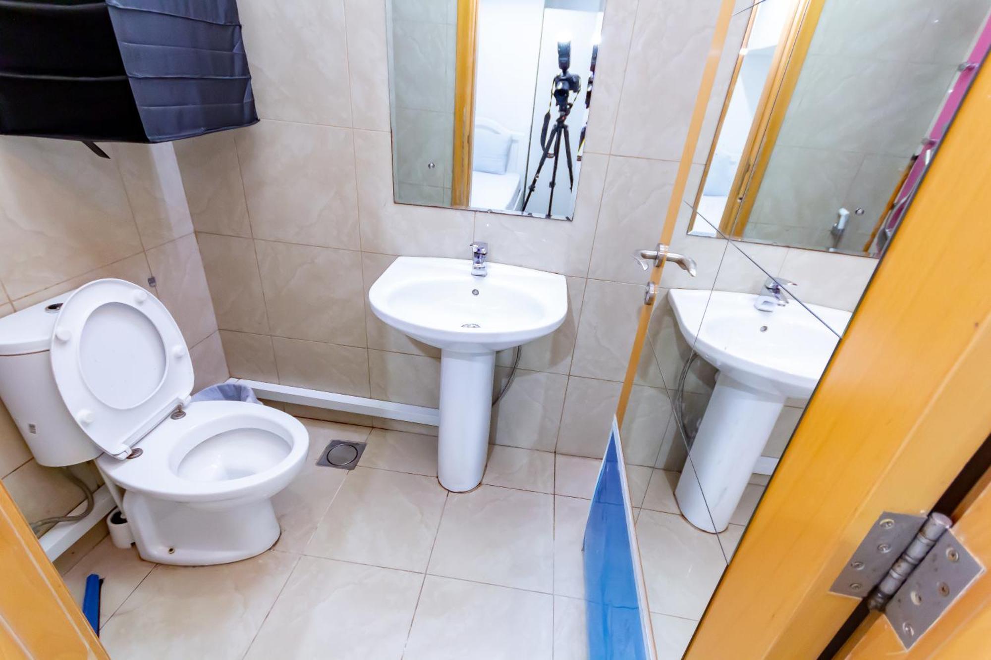 Budget Rooms With Private Bathroom For 'Girls' Only In Dubai, Marina Экстерьер фото