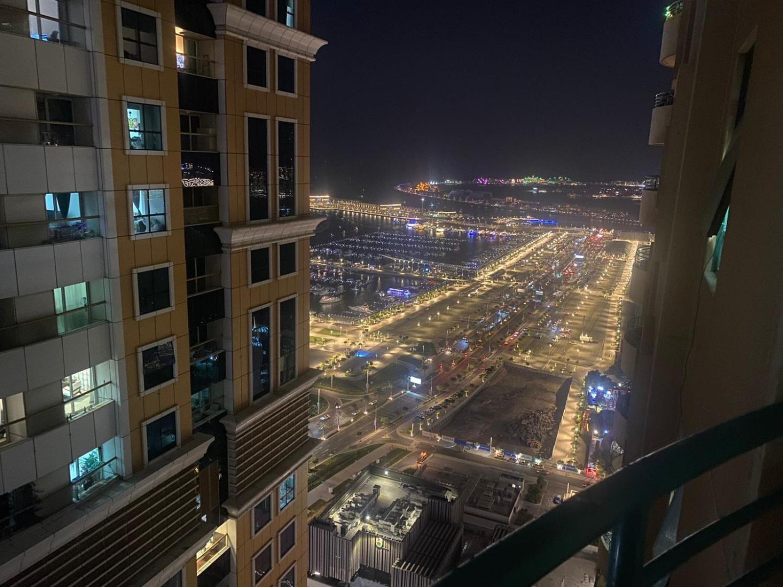 Budget Rooms With Private Bathroom For 'Girls' Only In Dubai, Marina Экстерьер фото